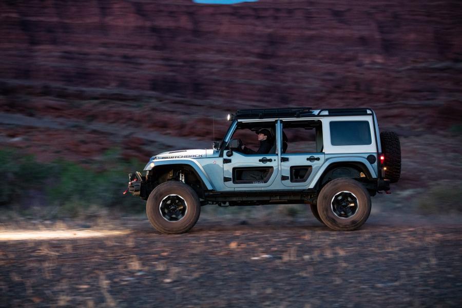  Jeep Switchback Concept (JK) 2017 года  (фото 13 из 20)